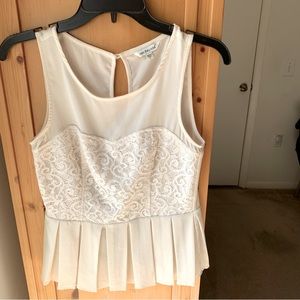 See Thru Soul. Beige top w/lace bodice, pleats on bottom, Size S. Zip on…